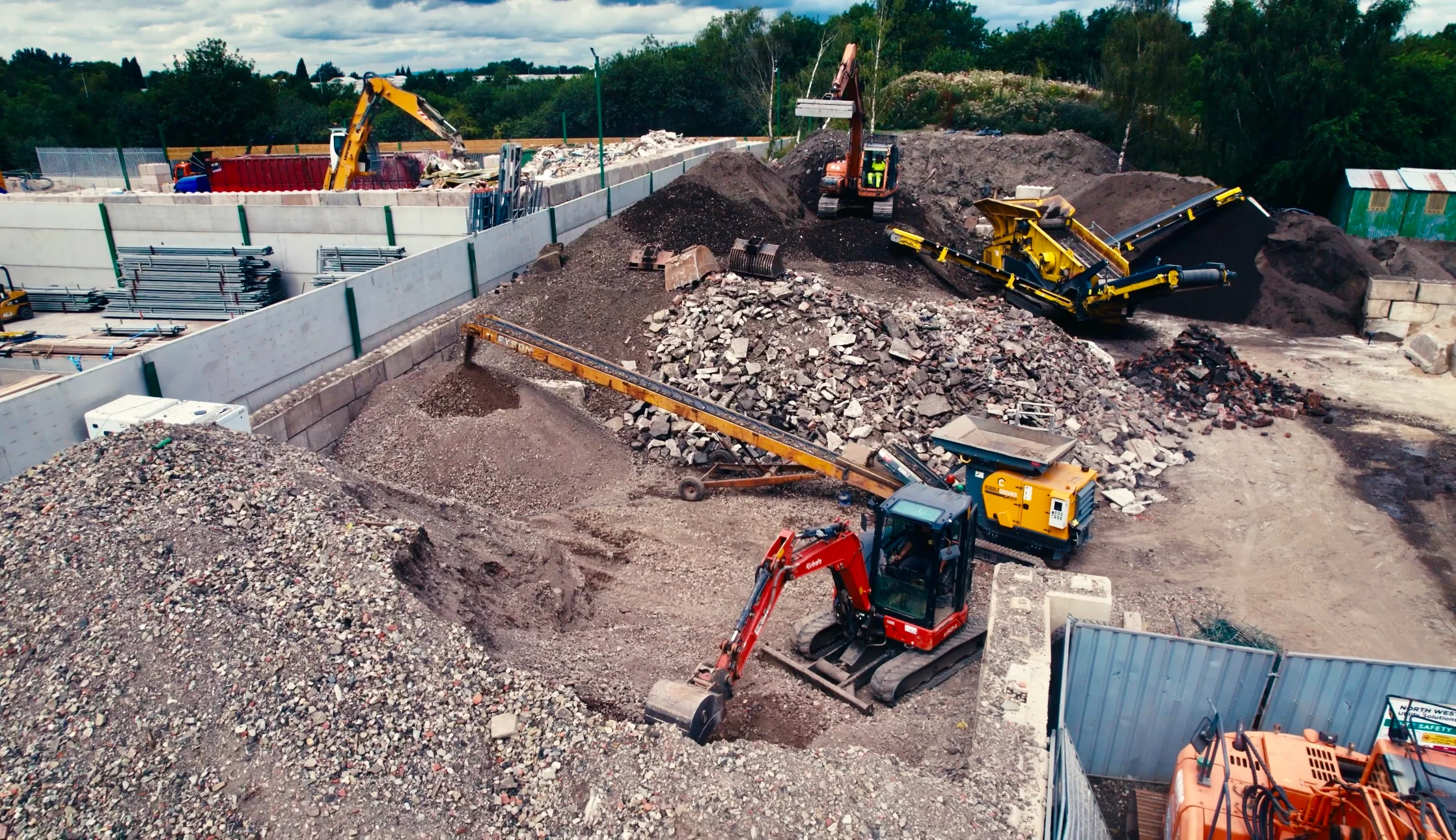 What types of hardcore aggregate are there (1)